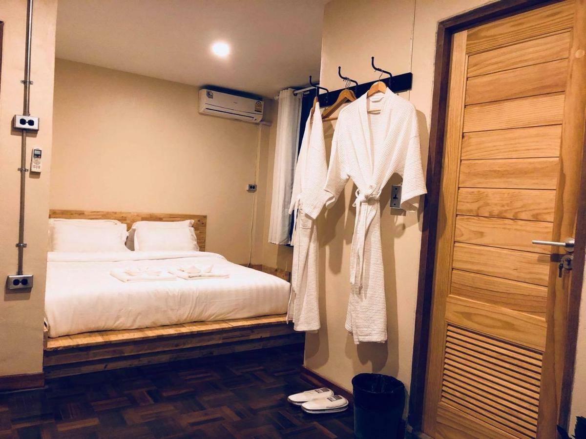 Ikkyu Nimman Chiang Mai Bed & Breakfast Eksteriør bilde